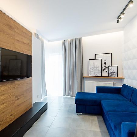 Super Apartment Познан Екстериор снимка
