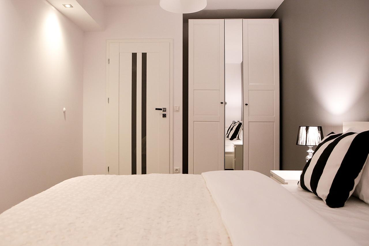 Super Apartment Познан Екстериор снимка