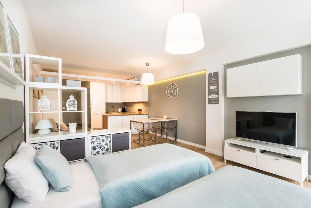 Super Apartment Познан Екстериор снимка